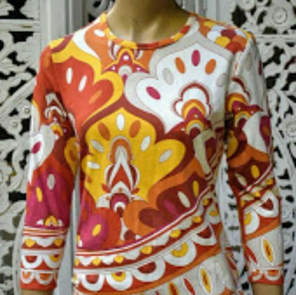 90s does 60s psychedelic top